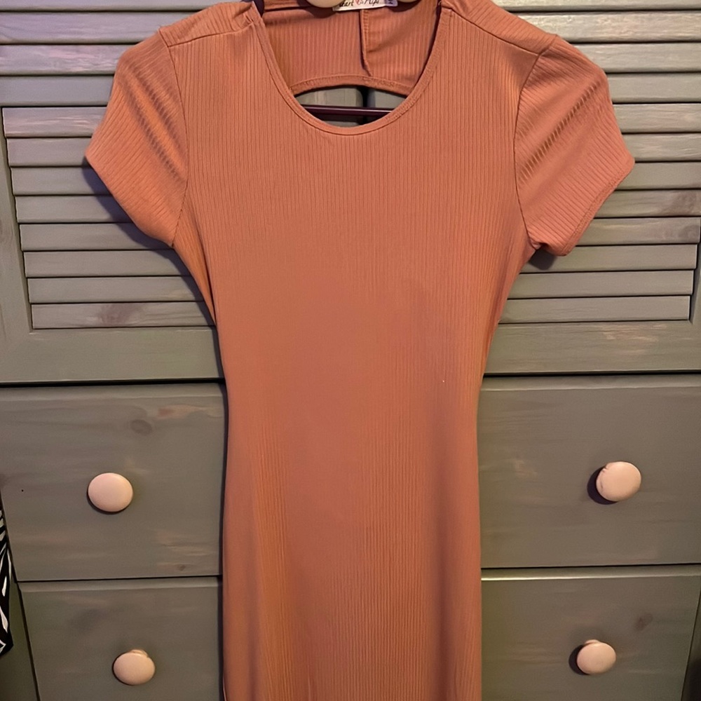 Heart and hips size small backless dress